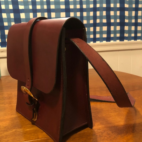 Narraggansett Leathers Shoulder Bag - Medium Brown - Picture 2 of 4